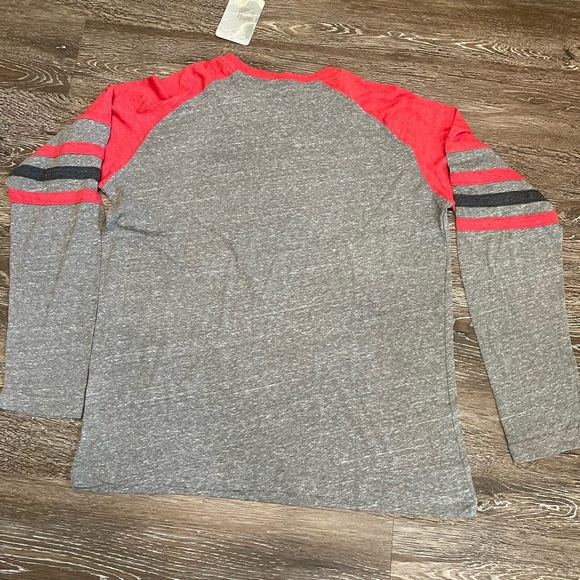 NHL NWT Red  Wings t shirt - Picture 4 of 4